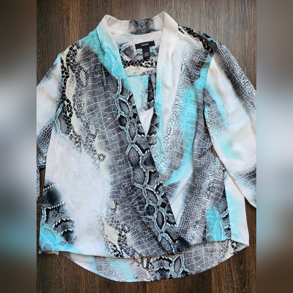 Alfani wrap python print blouse - image 2